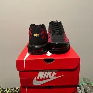 Nike | Shoes | Nike Air Max Plus Bred Reflective Black Red  display picture 3